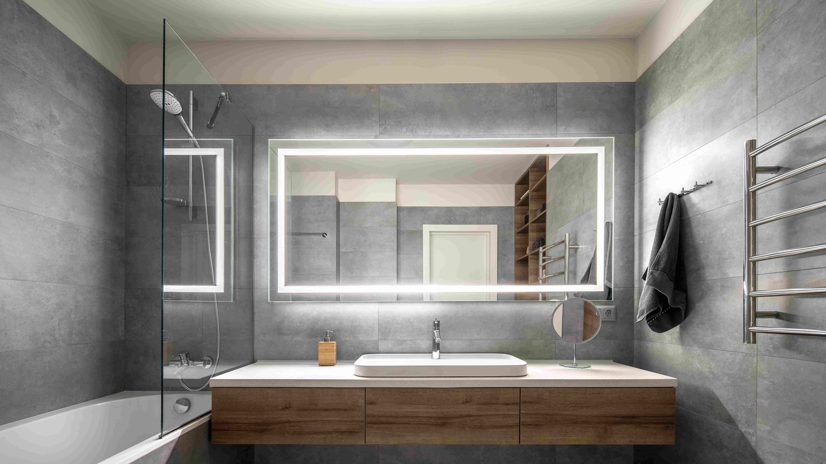 How to install bathroom mirror light