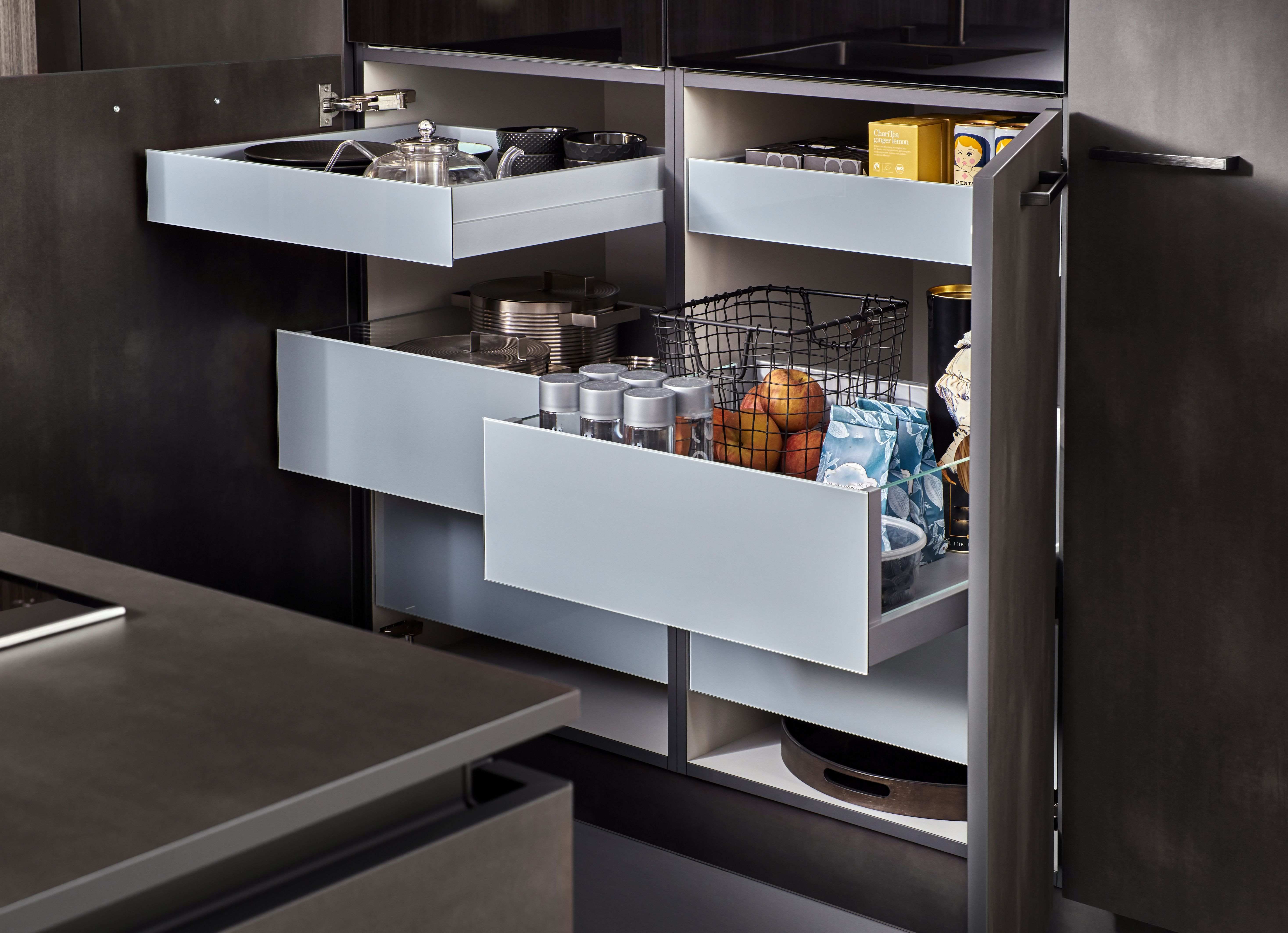 WENKO Tiroir coulissant cuisine pour placard, aménagement intérieur placard,  Maxi, Acier, 50x23x50 cm, Chromé