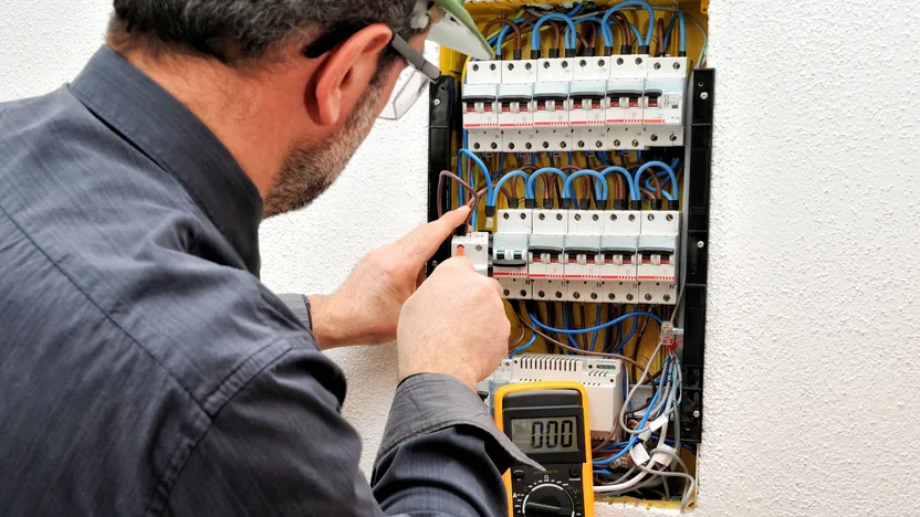 Comment mettre en sécurité un tableau électrique du logement