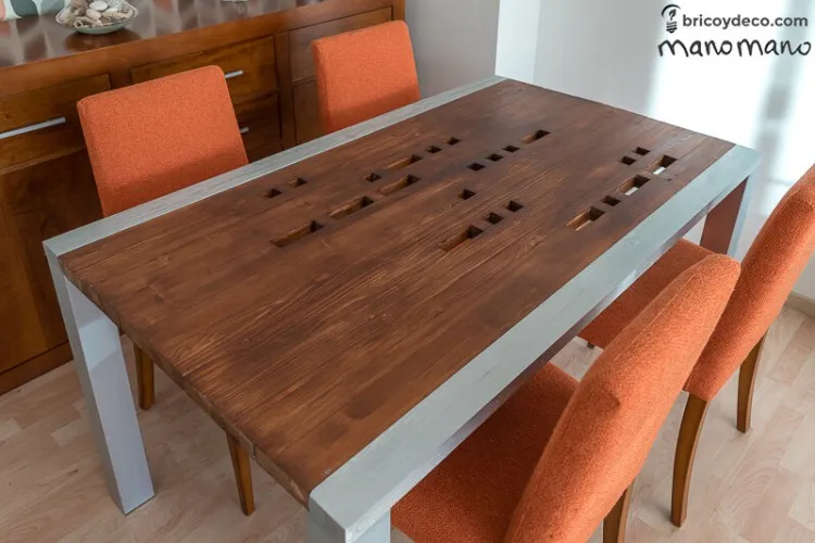 ¿Cómo hacer tu propia mesa de comedor de diseño con listones?