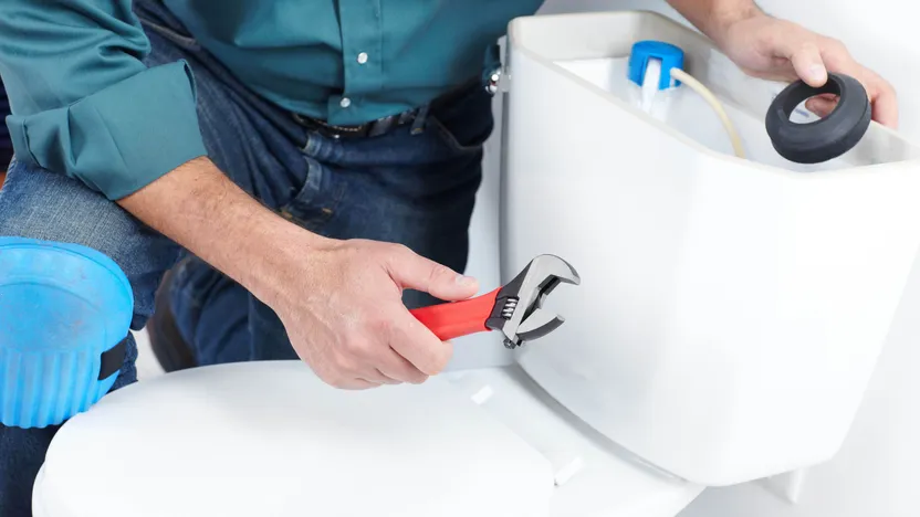 Comment remplacer une chasse d'eau ou mécanisme de WC