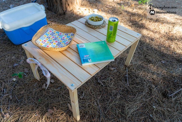Come realizzare un tavolo da picnic pieghevole e portatile