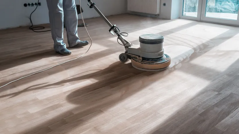 Comment décirer un parquet