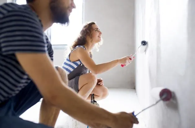 Come scegliere una pittura a base di acqua o solvente