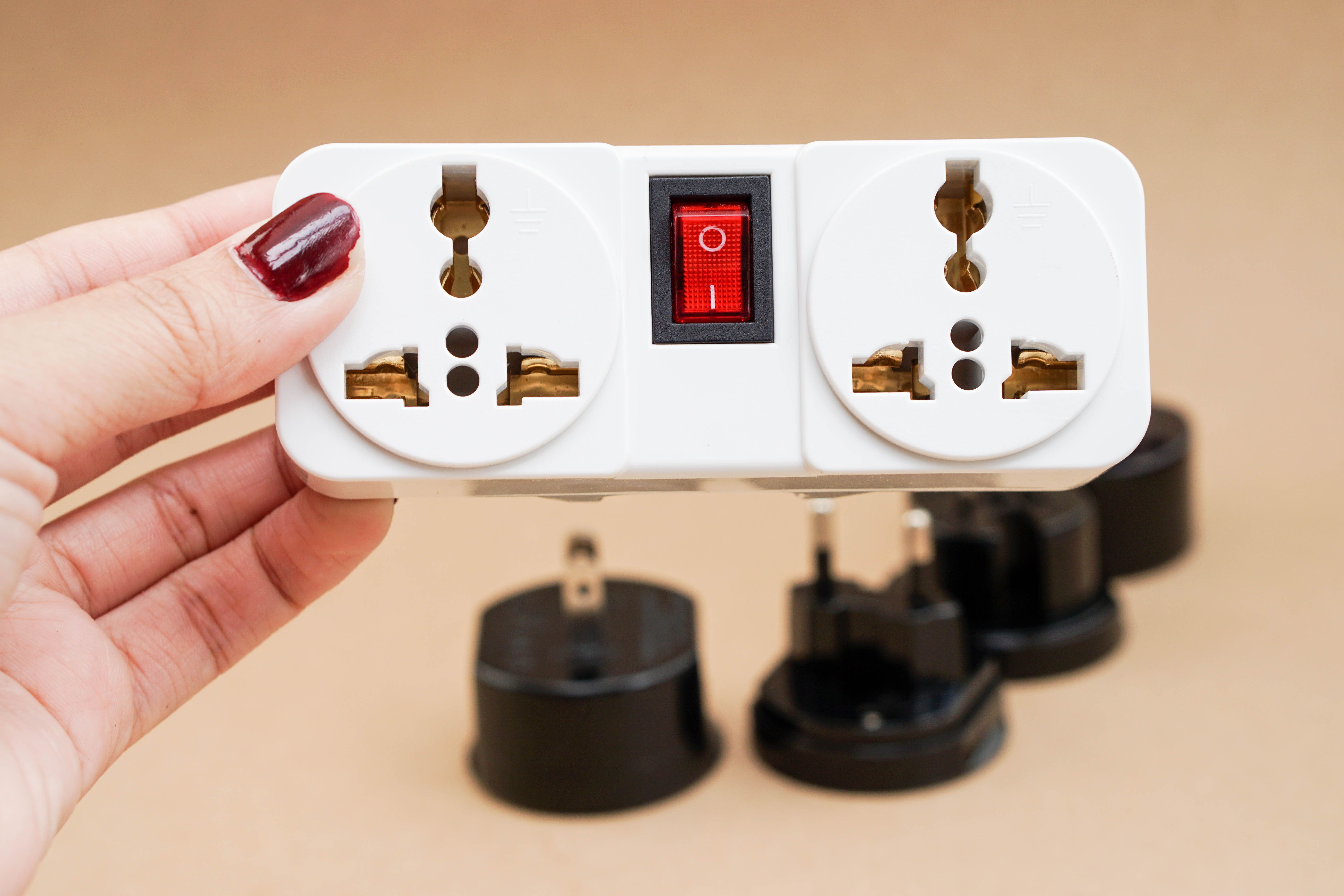 Travel adapter buying guide