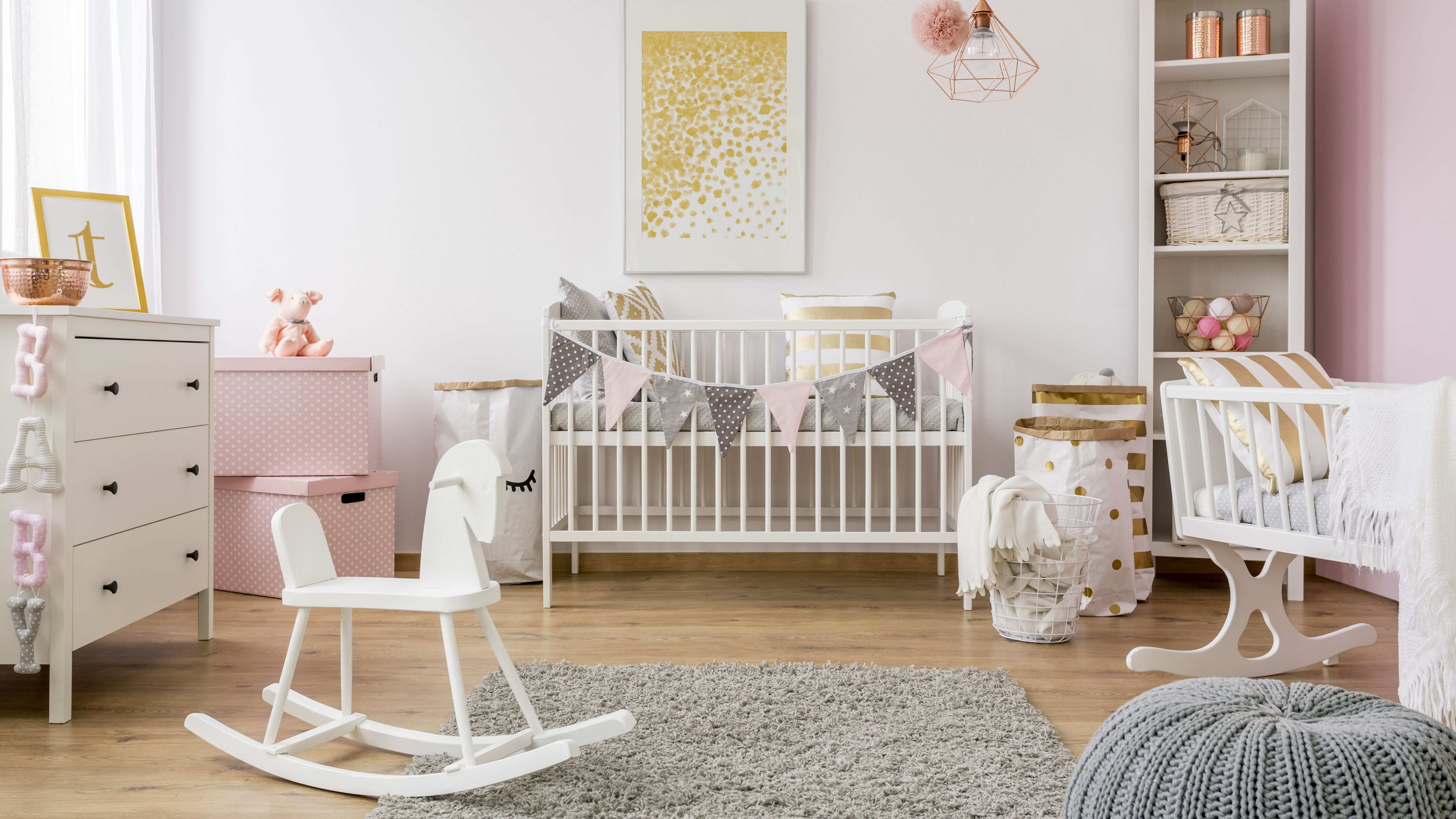 Comment bien aménager une chambre bébé ?