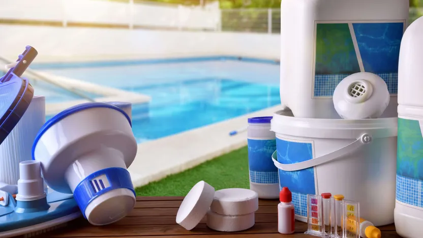 Comment choisir des produits d’entretien de piscine ?