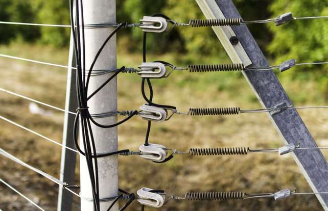 Come installare una recinzione elettrificata
