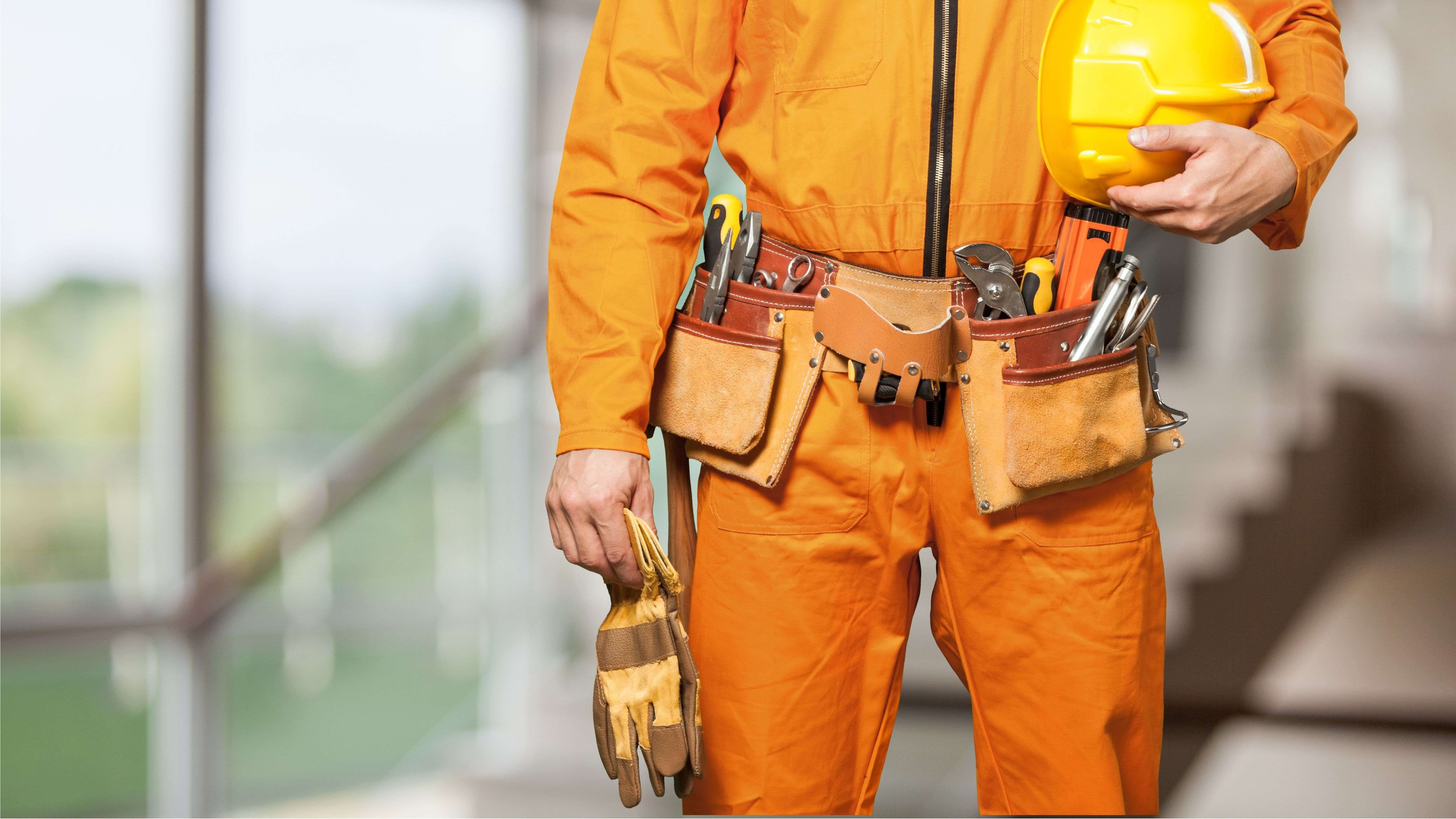 Accessoires de travail : Gants, casquettes, ceintures, genouillères -  Équipez-vous pour travailler en toute sécurité