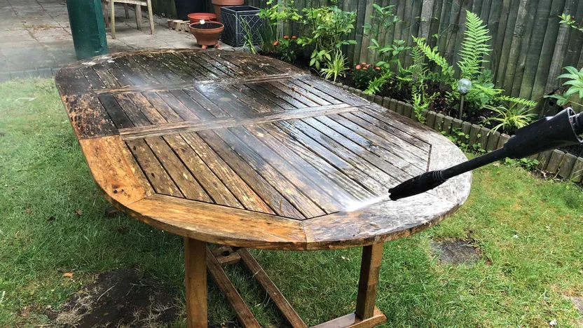 How to maintain your garden dining set