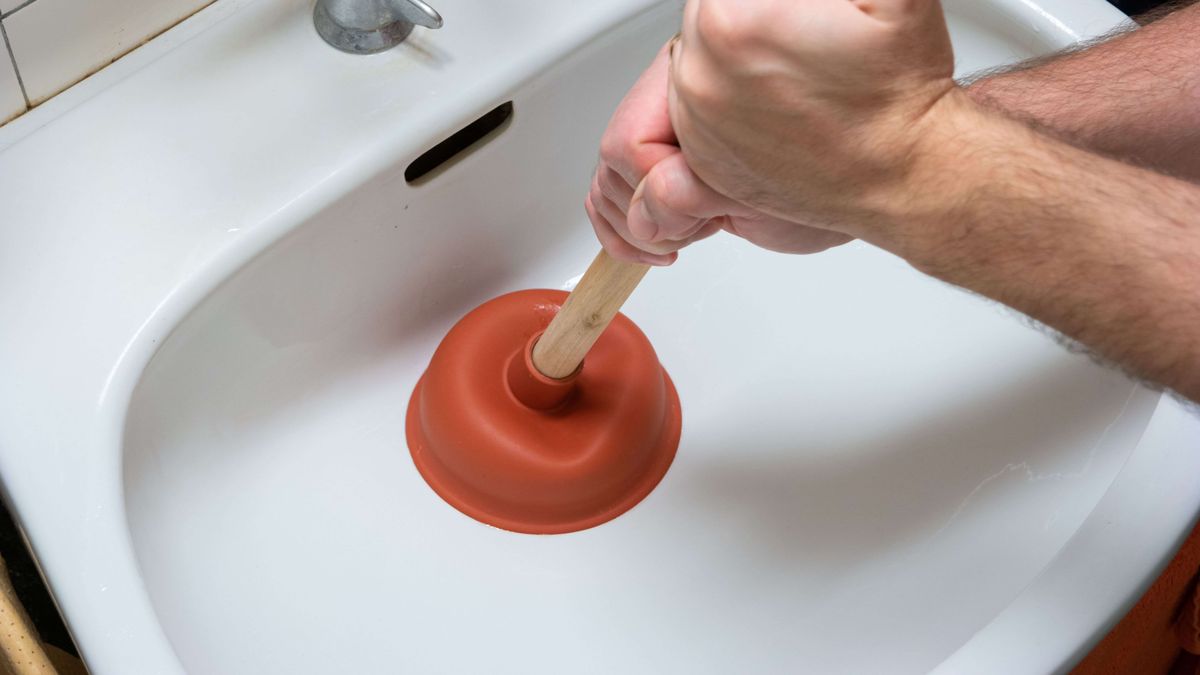How to unblock a bathroom sink