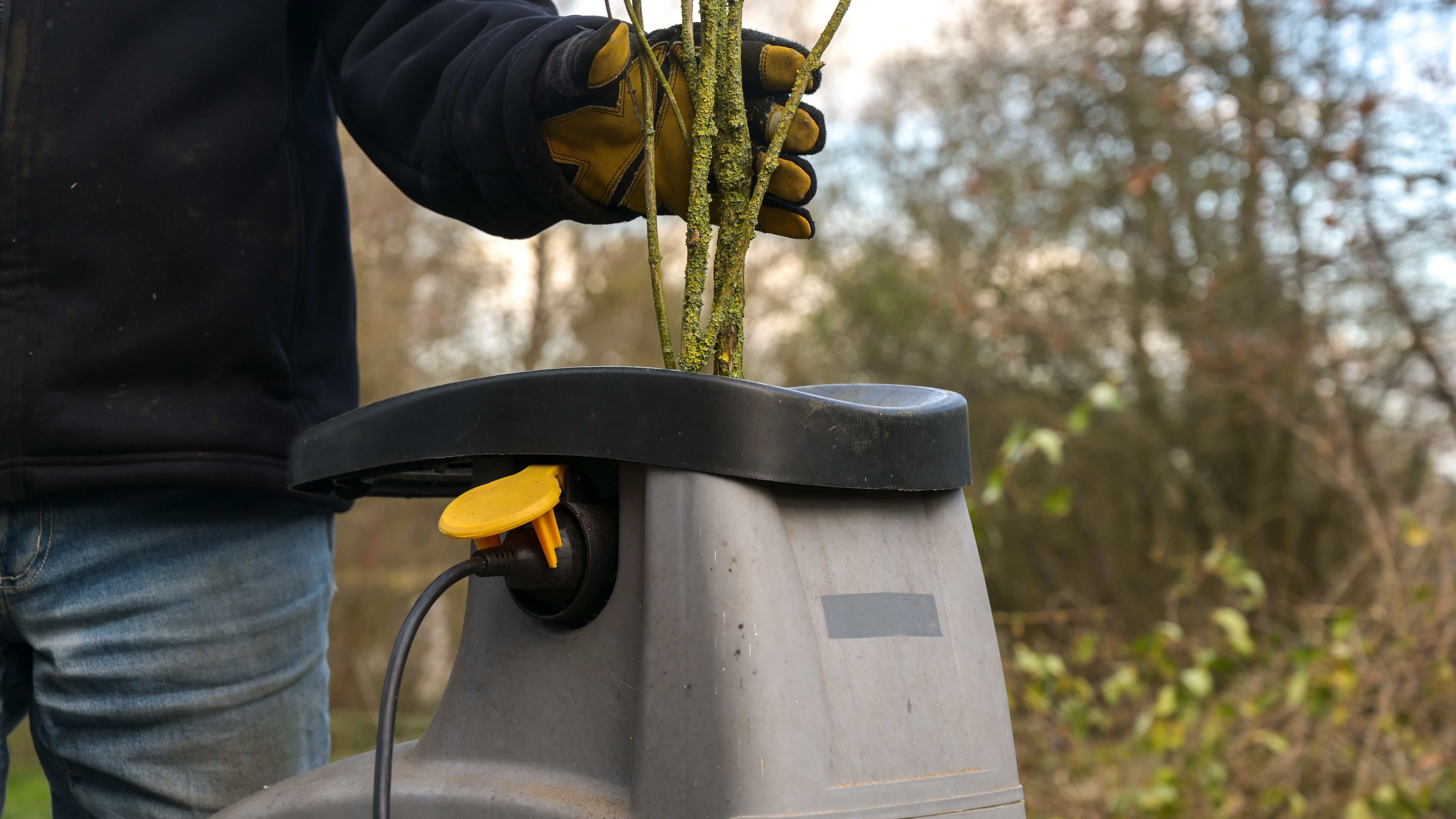 Sedao - Vente Outils du jardin - BROYEUR DE VÉGÉTAUX ÉLECTRIQUE