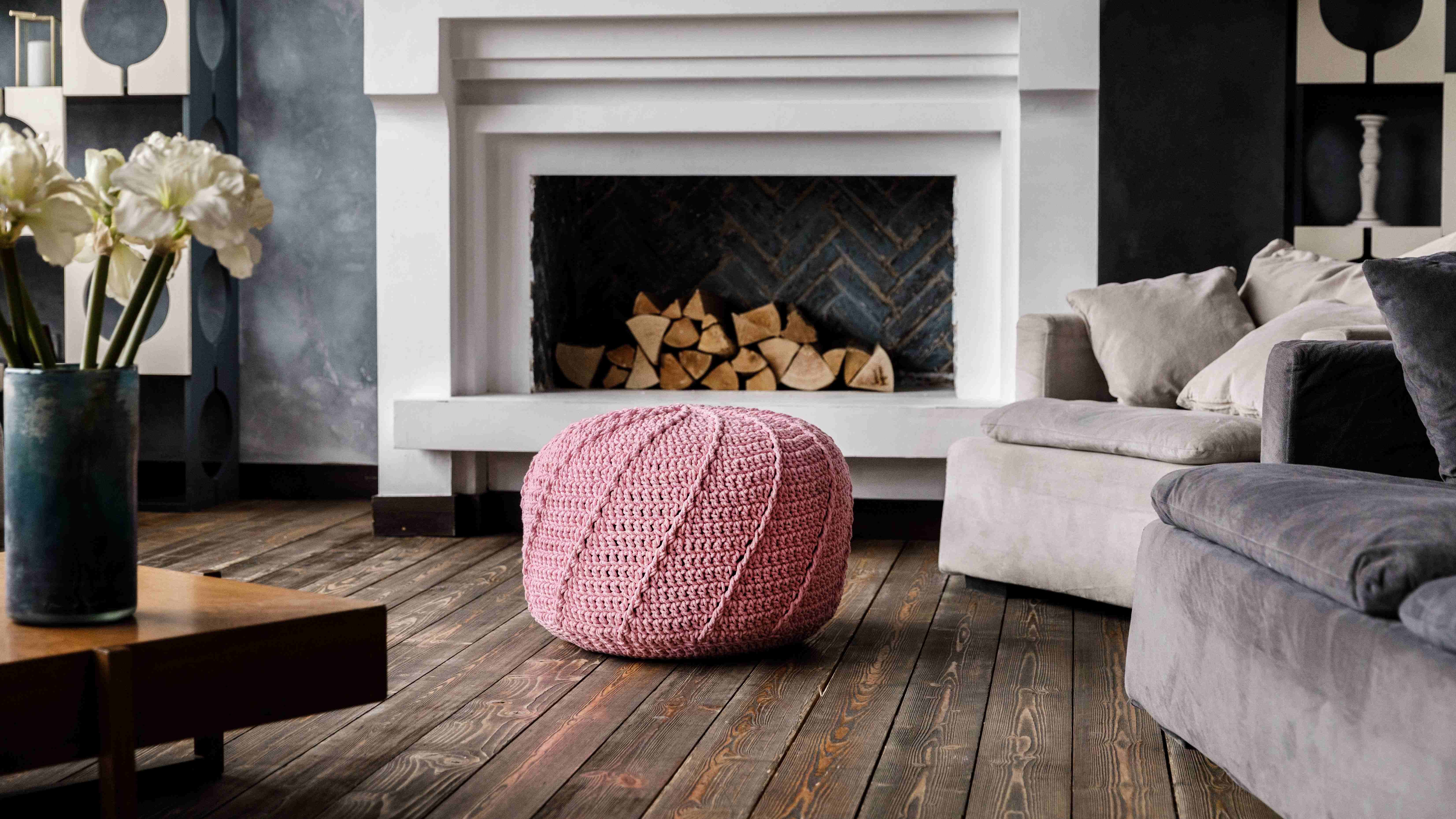 Blush pink shop round ottoman