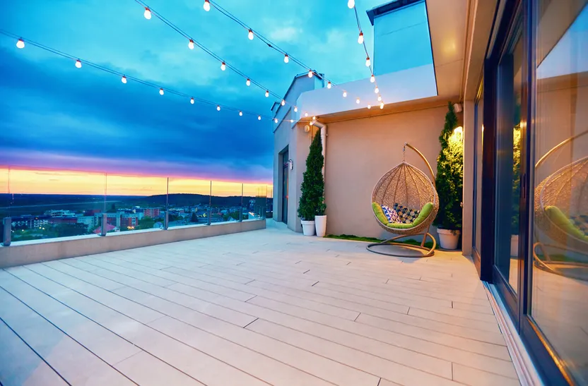 ¿Cómo elegir suelos para terrazas, balcones o áticos?
