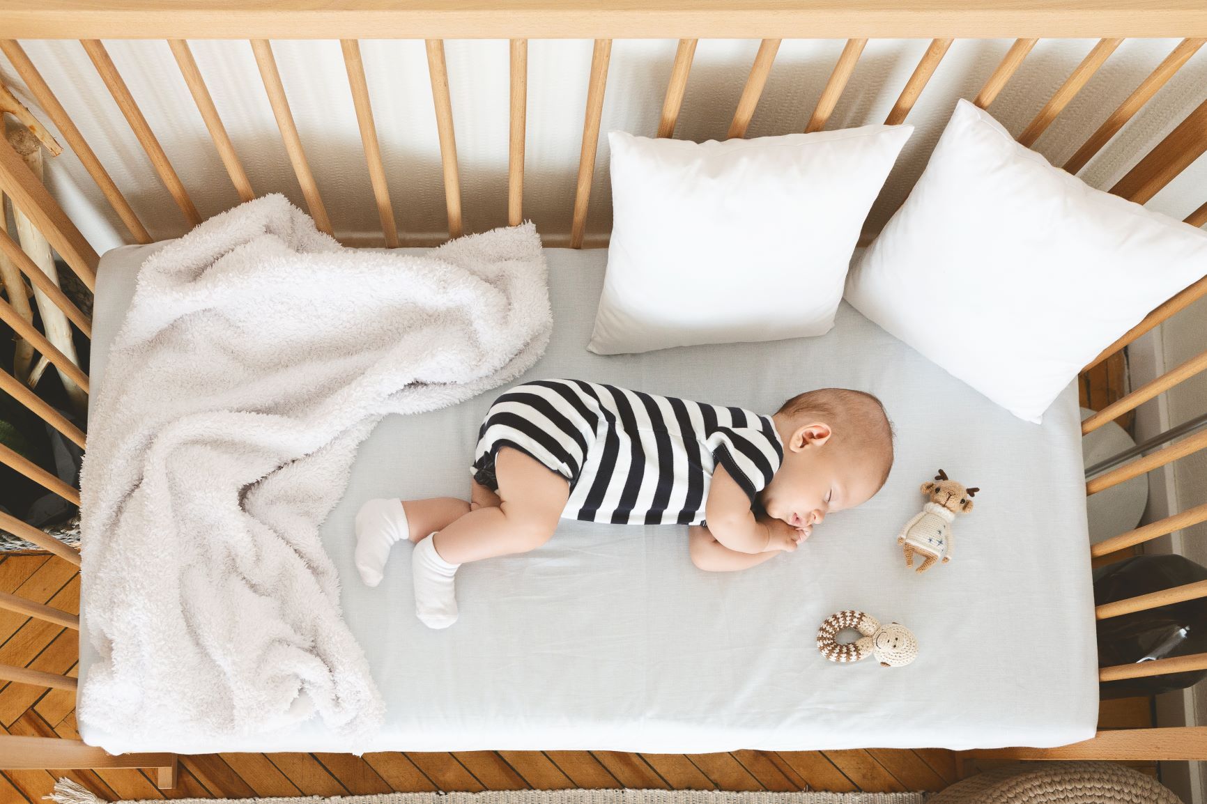 Scopri il Letto Montessoriano con sponde Happy Babies - per un