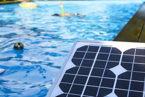 Comment choisir un chauffage solaire de piscine ?