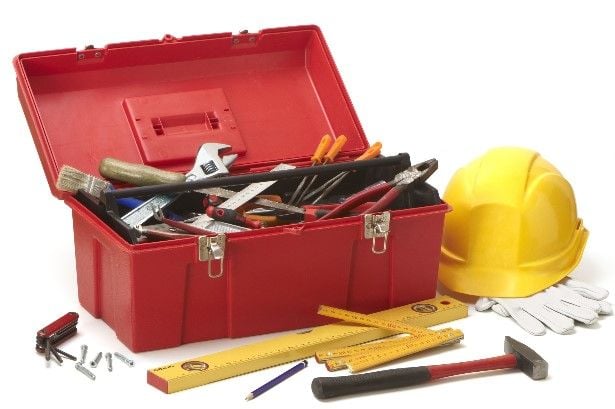Recogida de cajas de herramientas y material de construcción