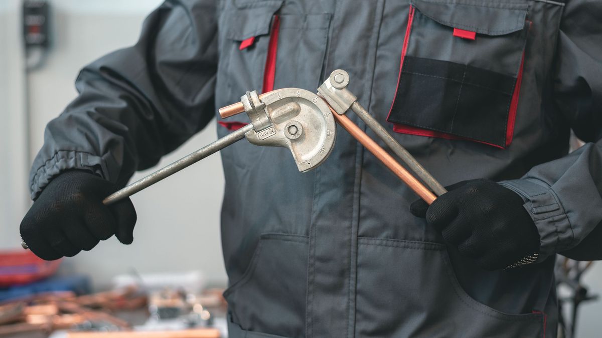 How to bend copper pipe