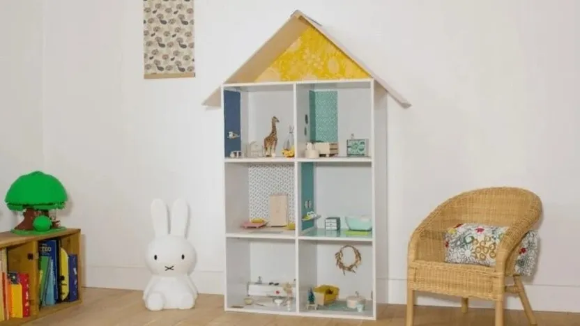 Ein großes Puppenhaus selbst bauen: So geht’s