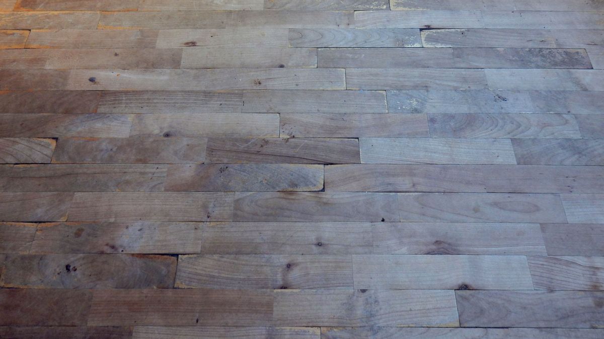 How to fix squeaky floorboards