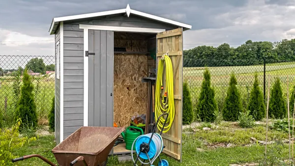 How to repair your garden shed