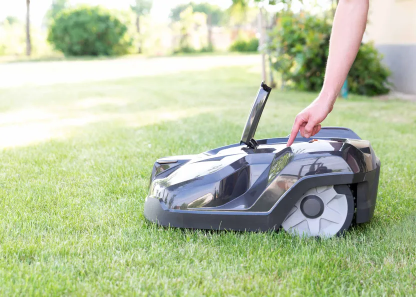 Comment fonctionne un robot tondeuse