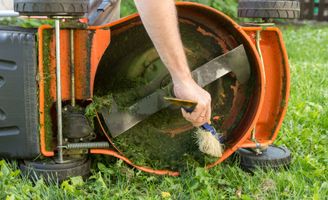 Comment entretenir sa tondeuse à gazon
