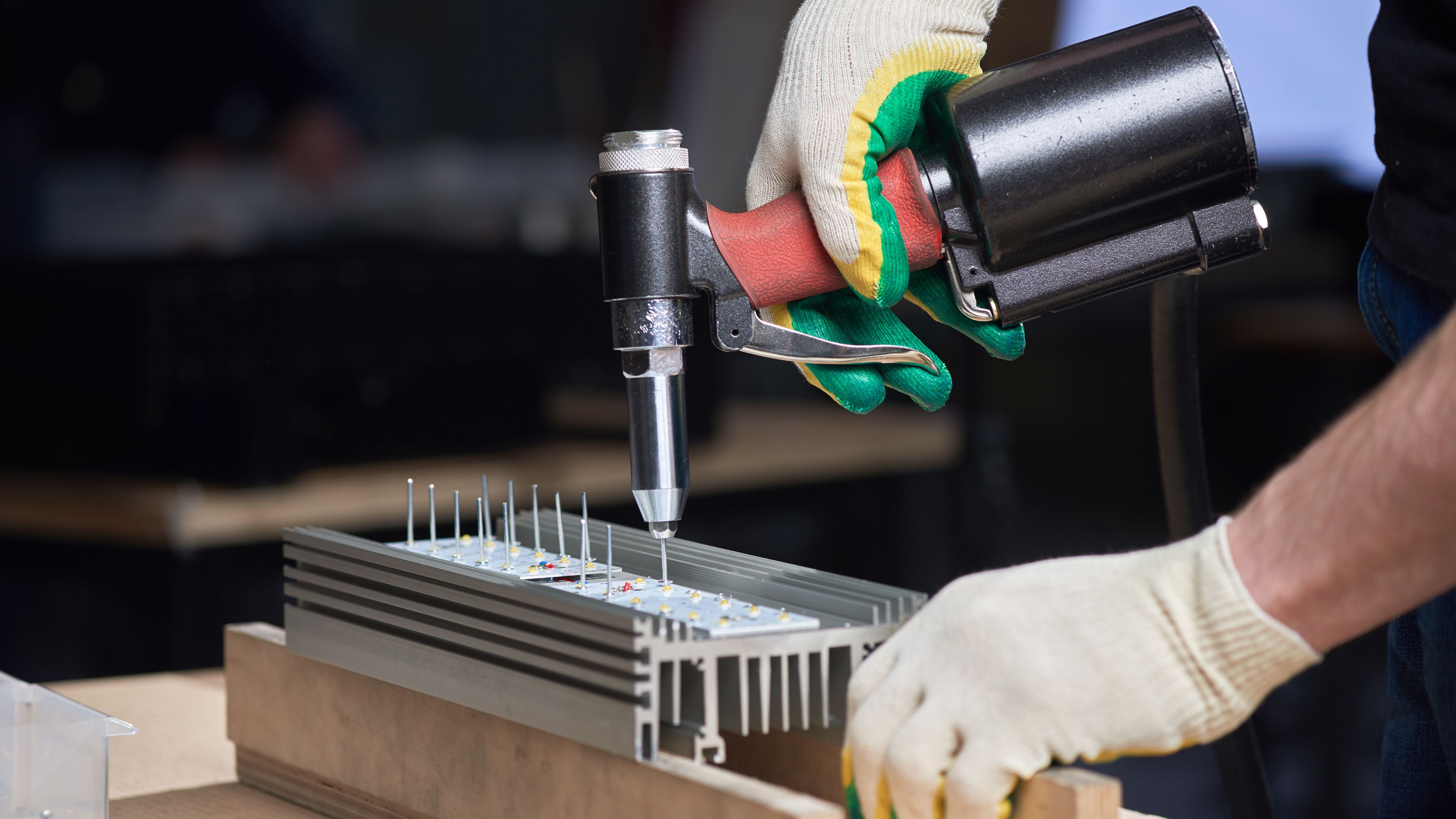 Rivet gun buying guide