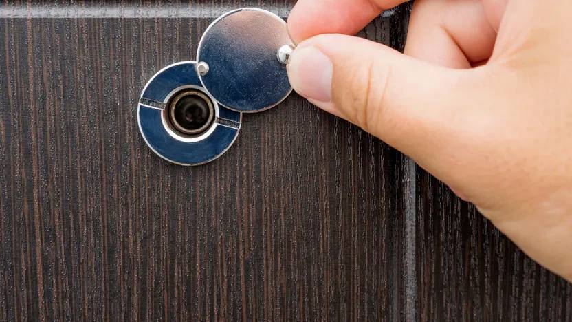 Comment choisir un judas de porte d’entrée ?
