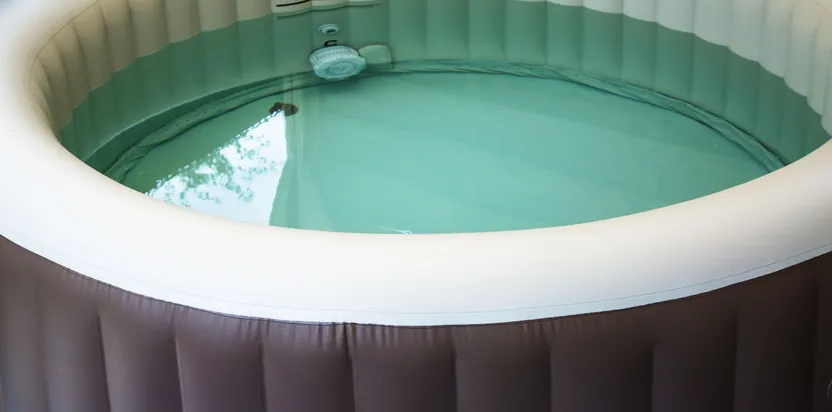 So finden Sie den richtigen aufblasbaren Whirlpool