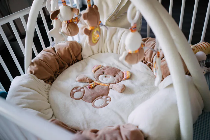 Moses basket or cradle buying guide