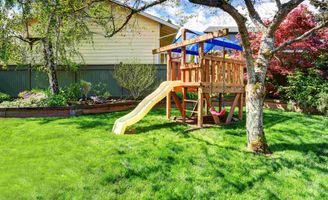 Parque Infantil De Madera De Abeto Para Exterior – Con Tobogán, Escalera Y Arenero, 145x131,5x218,5 Cm, Para Niños De 3+ Años