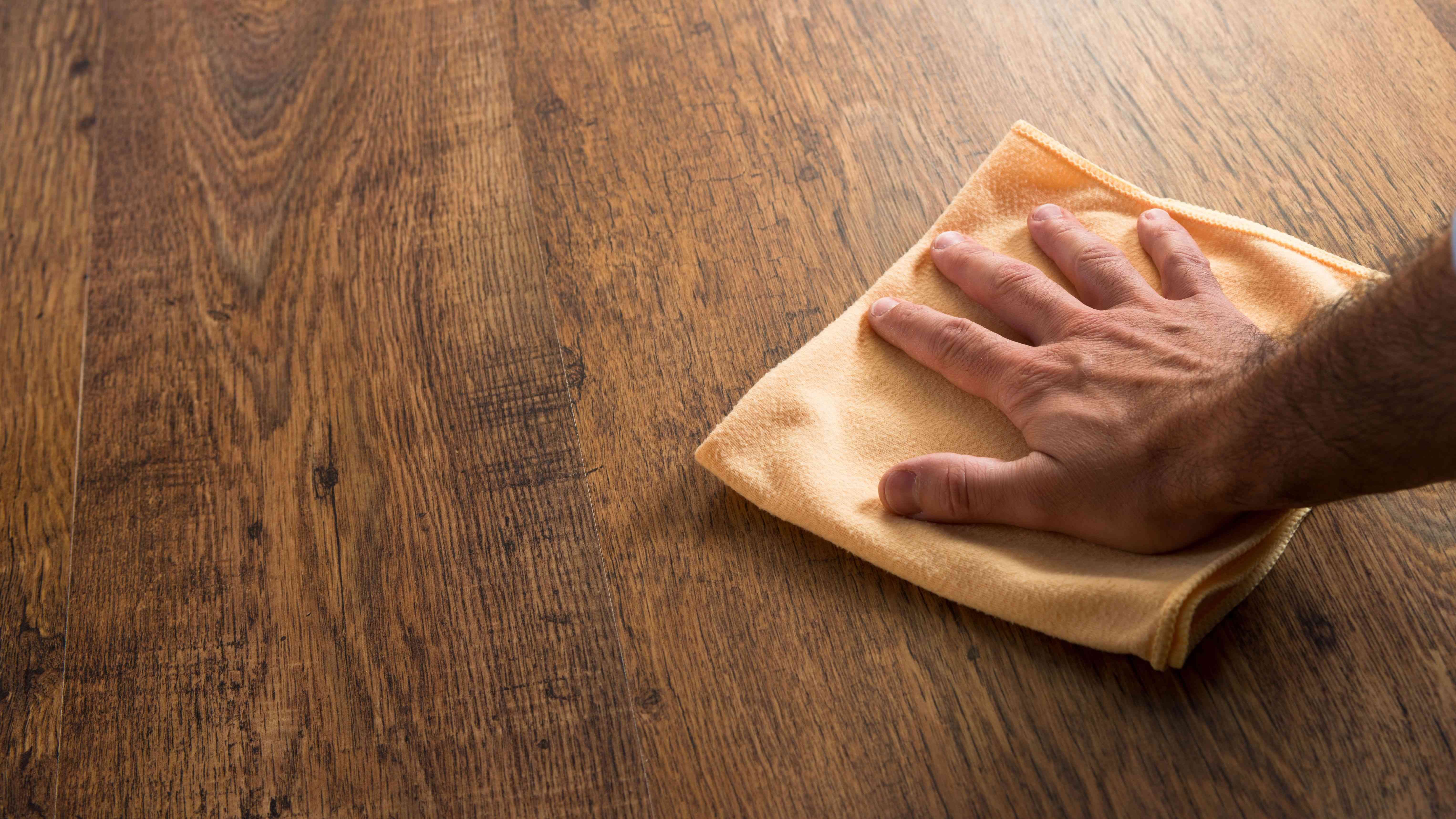 Preparazione del legno e scelta della pittura 