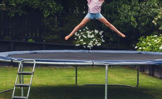 Arenero de madera Masgames OBEN con cubierta de madera M