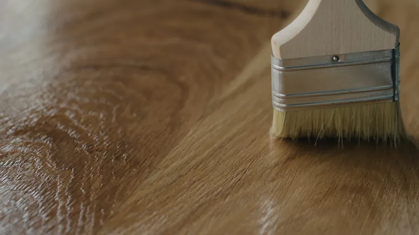 ¿Cómo elegir barniz para muebles y objetos de madera?
