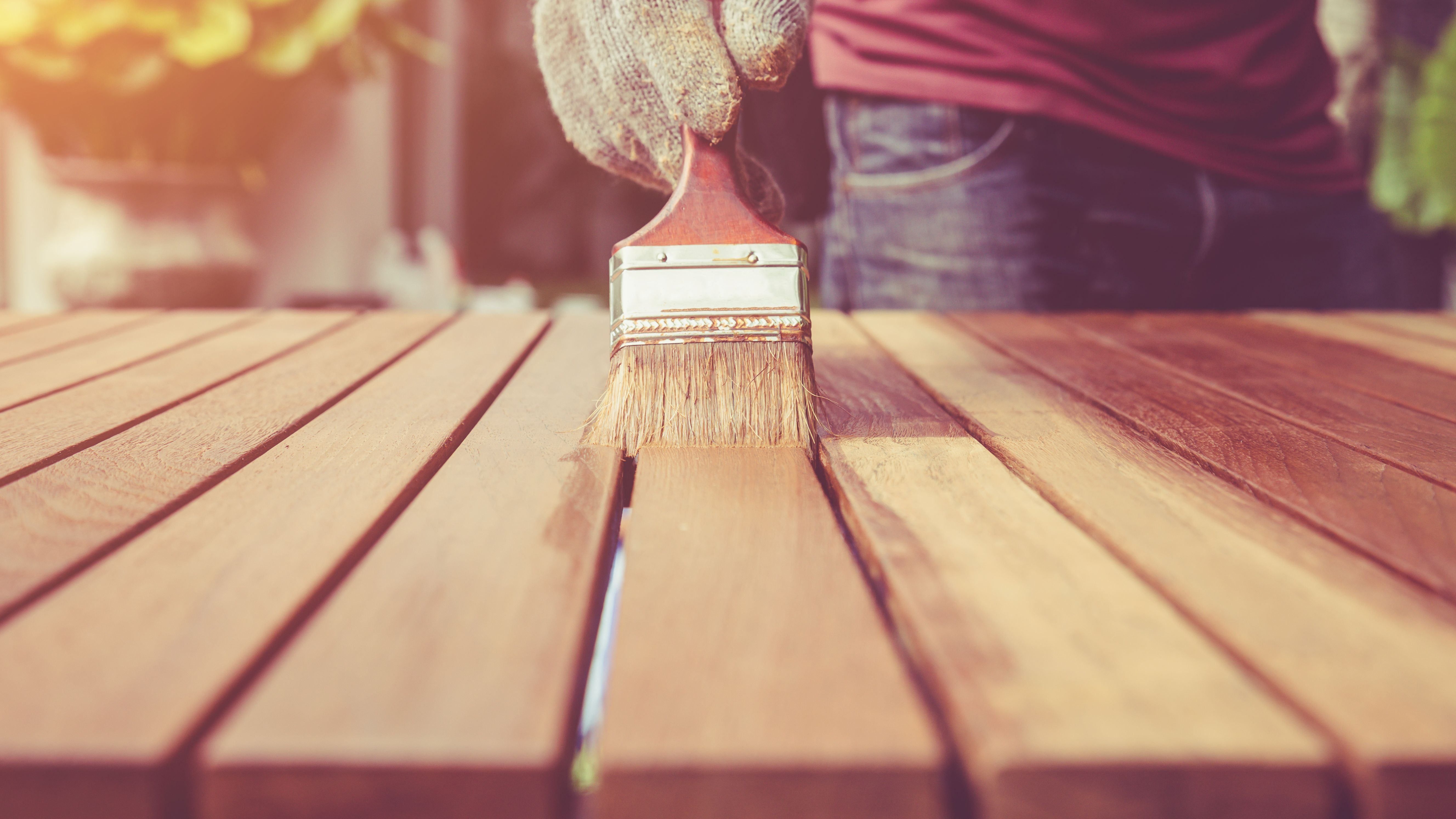 Paint vs. wood stain: which is right for you?
