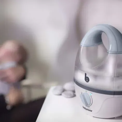 ¿Cómo y porqué humidificar la habitación de un bebé?