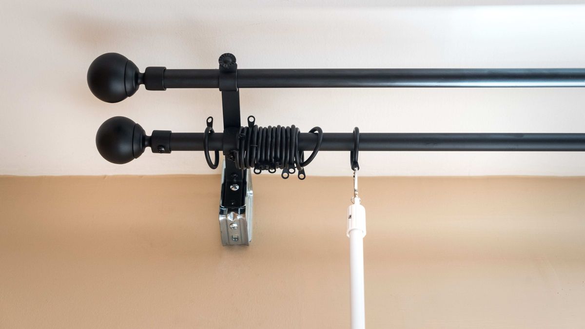 Curtain pole buying guide