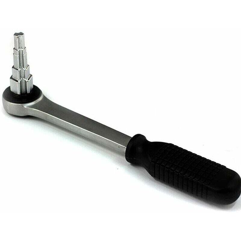 Image of Mehrzweck-Ratschen-Stufenschlüssel für Heizkörper, Wasserhähne und Rohre, aus Kohlenstoffstahl.