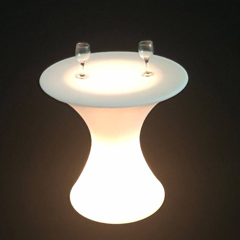 

Mesa luminosa LED RGBW Recargable 24W IP67 58x60cm