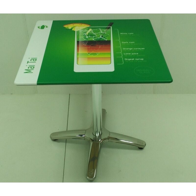 

Mesa ROMA, aluminio, smartline, 70 x 70 cms. Diseño a elegir