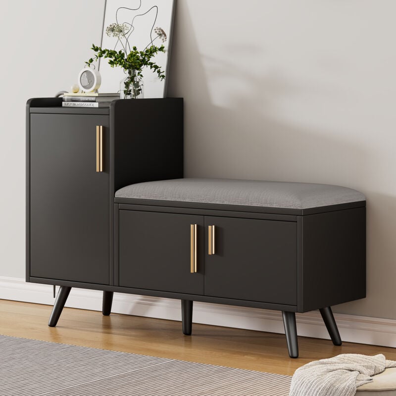 Meuble à chaussures noir avec 3 portes de rangement, poignées métalliques asymétriques