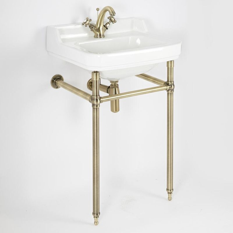 Richmond - Traditional White Ceramic Bathroom Basin Sink with One Tap Hole and Brushed Gold Washstand - 560mm x 450mm - Milano