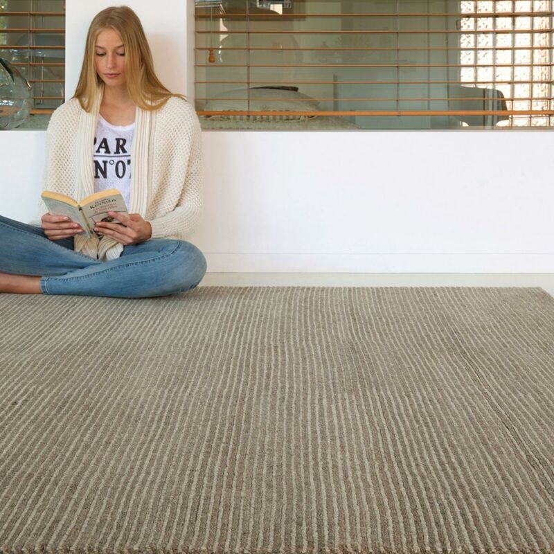 

Mirada de alfombra 4184 1A2T LOUNGE APLAZAS O LA SALA EN UnAmourDeTapis - Gris