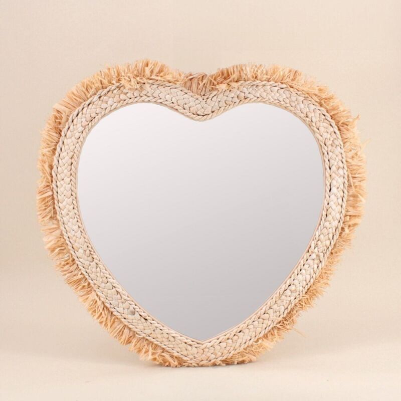 Miroir en forme de coeur en corde de maïs 57x56cm Miroir en forme de coeur en corde de maïs 57x56cm