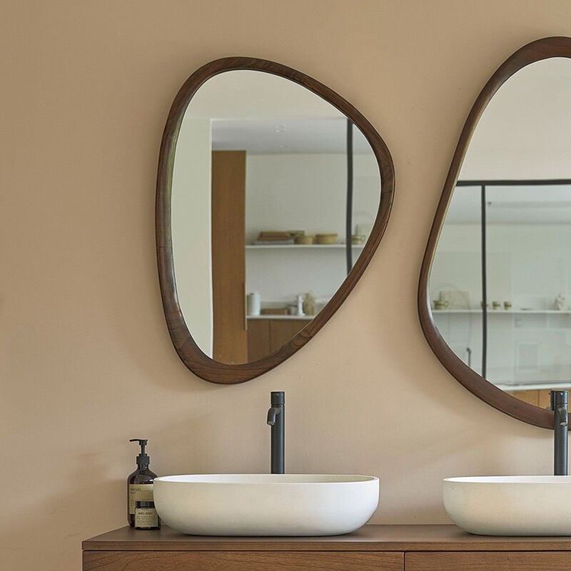 Miroir organique en mindi massif finition noyer 75x60 cm