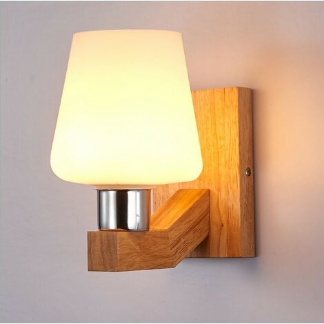 Lampe aus holz wand