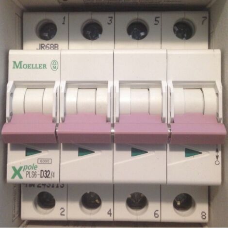 Moeller PLS6-D32/4-MW - 243113 Disjoncteur 32A - D - 6kA - 4poles