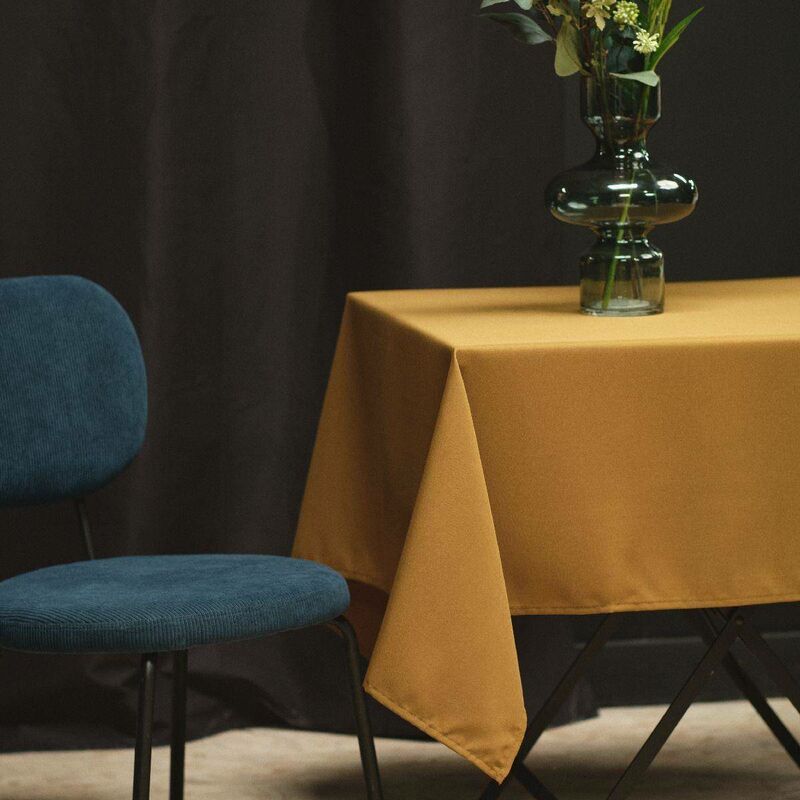 Nappe, polyester, 150 x 250 cm