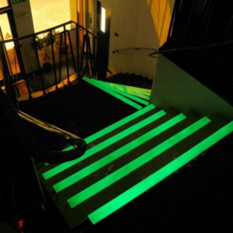 Image of Stickerslab - Nastro adesivo luminescente fosforescente che si illumina al buio classe c Larghezza - 20cm x 100cm